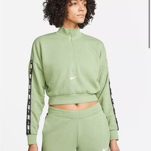 Nike Tape Crop 1/4 Zip Sweatshirt